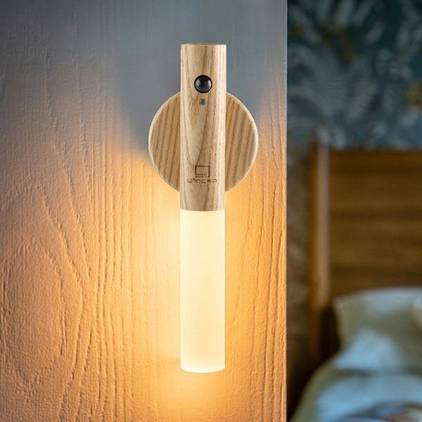 💡WoodGlow™ Lámpara de pared de madera con sensor de movimiento - inalambrica