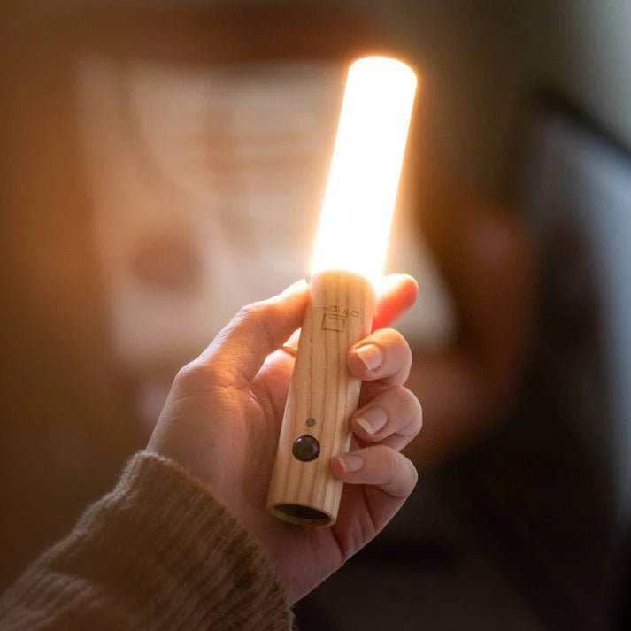 💡WoodGlow™ Lámpara de pared de madera con sensor de movimiento - inalambrica