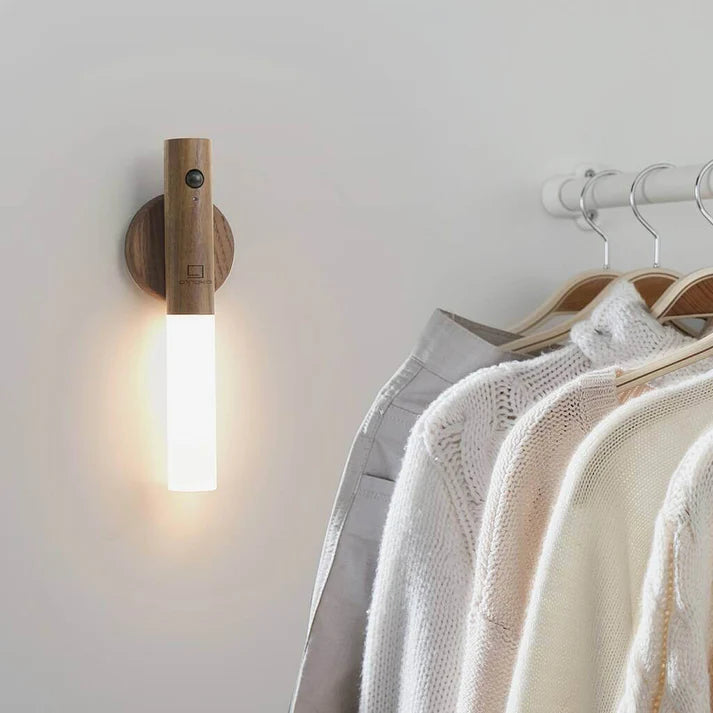 💡WoodGlow™ Lámpara de pared de madera con sensor de movimiento - inalambrica